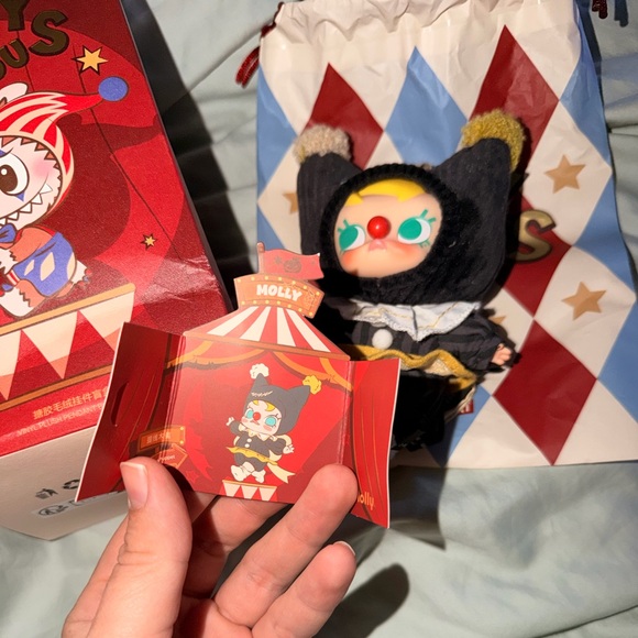 POP MART Halloween WHY SO SERIOUS Blind Box - String Puppet Baby Molly Pendant - Picture 2 of 8